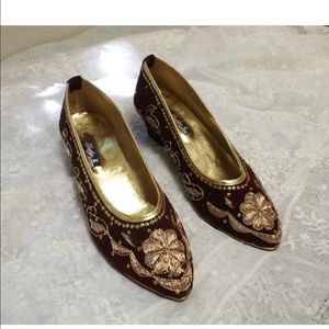 NWT Vintage 1970s Beaded/Embroidered Heels